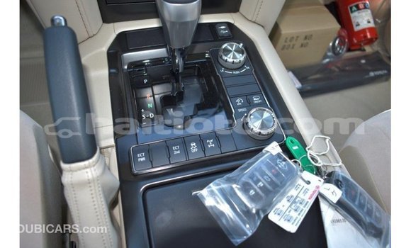 Acheter Import Voiture Toyota Land Cruiser Noir à Import - Dubai, Artibonite Acheter Import Voiture Toyota Land Cruiser Noir à Import - Dubai, Artibonite