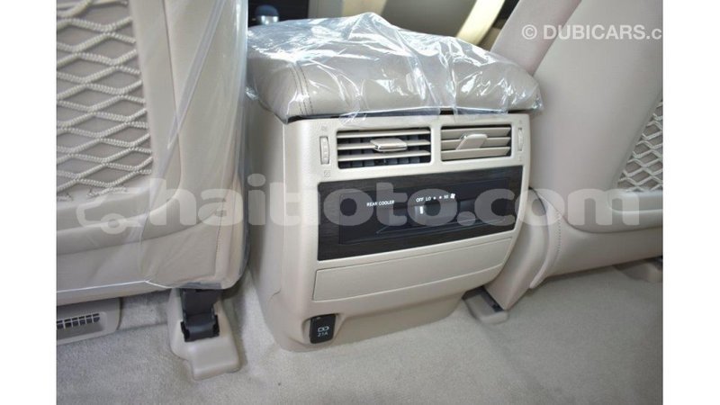 Big with watermark toyota land cruiser artibonite import dubai 1647