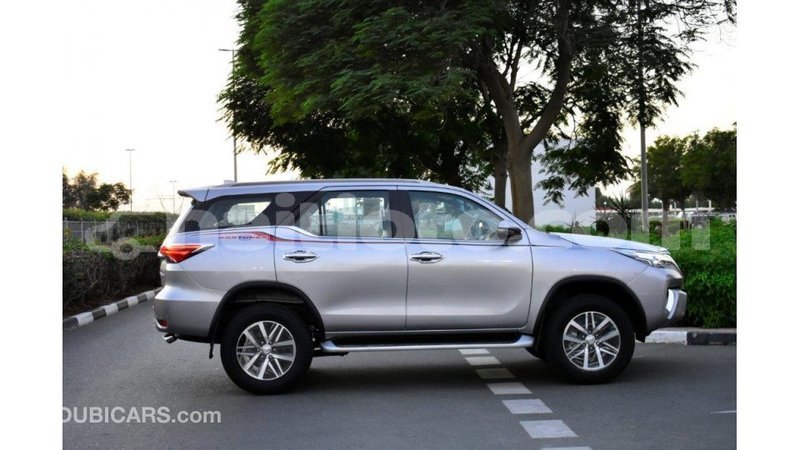 Big with watermark toyota fortuner artibonite import dubai 1648