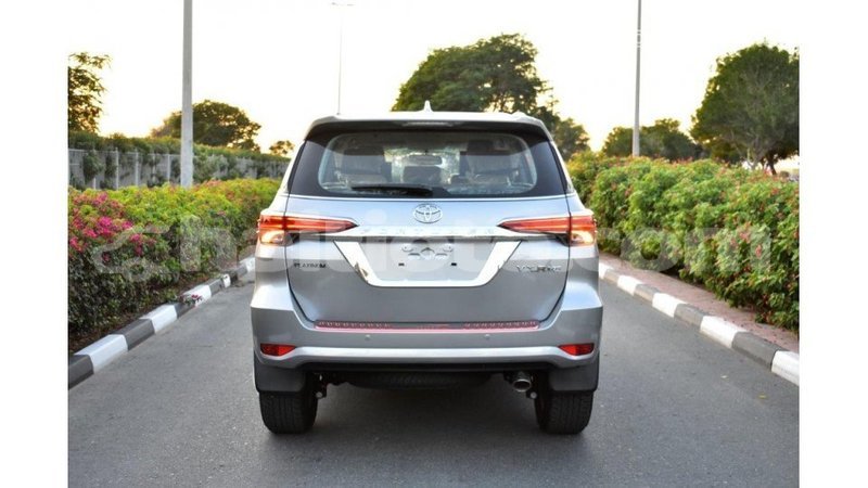 Big with watermark toyota fortuner artibonite import dubai 1648