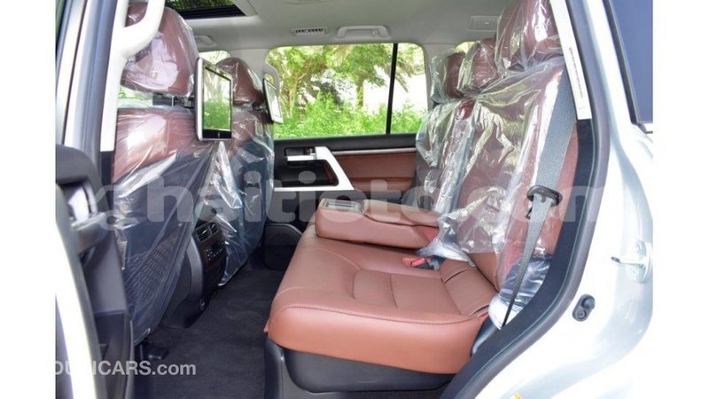 Big with watermark toyota land cruiser artibonite import dubai 1649