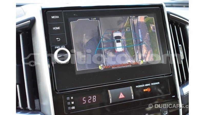 Big with watermark toyota land cruiser artibonite import dubai 1649