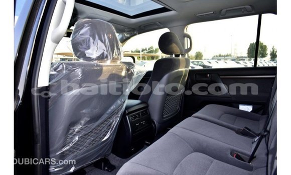 Acheter Import Voiture Toyota Land Cruiser Noir à Import - Dubai, Artibonite Acheter Import Voiture Toyota Land Cruiser Noir à Import - Dubai, Artibonite