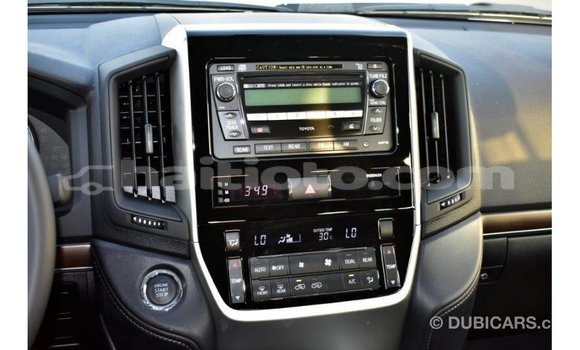 Acheter Import Voiture Toyota Land Cruiser Noir à Import - Dubai, Artibonite Acheter Import Voiture Toyota Land Cruiser Noir à Import - Dubai, Artibonite