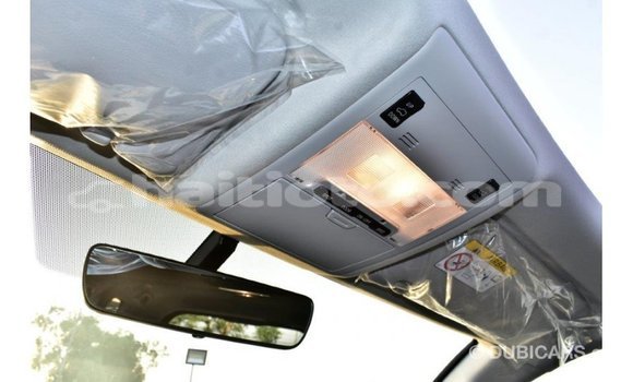 Acheter Import Voiture Toyota Land Cruiser Noir à Import - Dubai, Artibonite Acheter Import Voiture Toyota Land Cruiser Noir à Import - Dubai, Artibonite