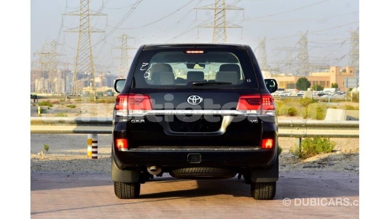 Big with watermark toyota land cruiser artibonite import dubai 1650