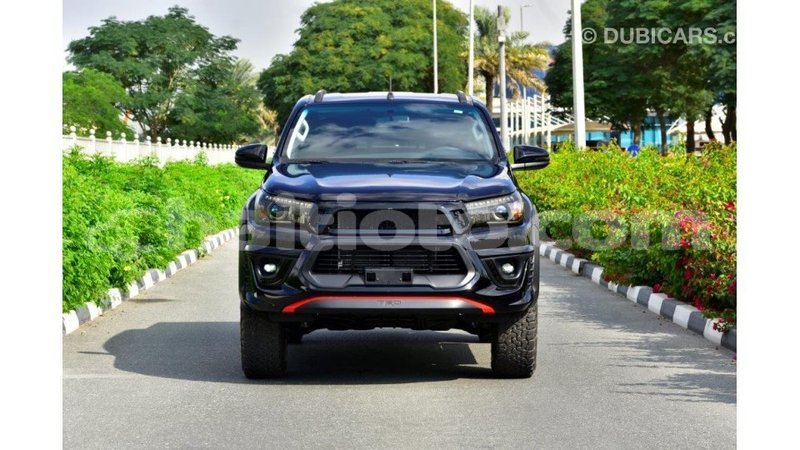 Big with watermark toyota hilux artibonite import dubai 1652
