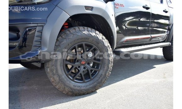 Acheter Import Voiture Toyota Hilux Noir à Import - Dubai, Artibonite Acheter Import Voiture Toyota Hilux Noir à Import - Dubai, Artibonite