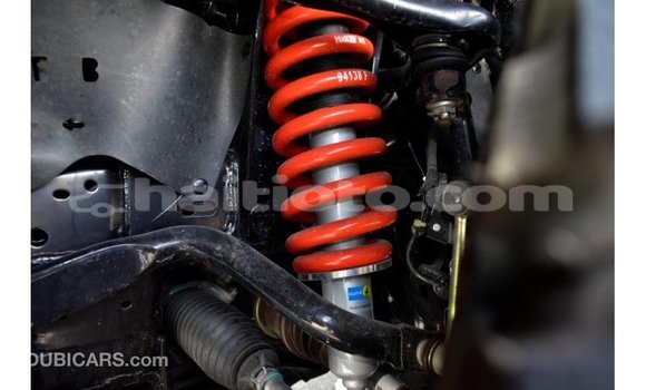 Acheter Import Voiture Toyota Hilux Noir à Import - Dubai, Artibonite Acheter Import Voiture Toyota Hilux Noir à Import - Dubai, Artibonite