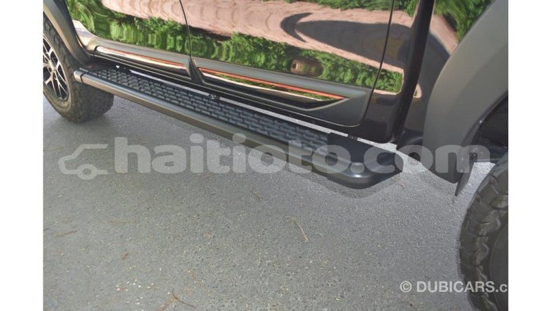 Big with watermark toyota hilux artibonite import dubai 1652