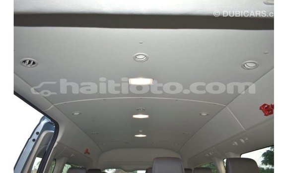 Acheter Import Voiture Toyota Hiace Bleu à Import - Dubai, Artibonite Acheter Import Voiture Toyota Hiace Bleu à Import - Dubai, Artibonite