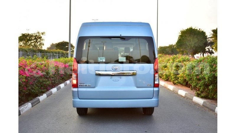 Big with watermark toyota hiace artibonite import dubai 1653