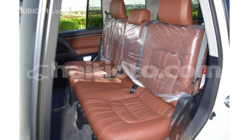 Big with watermark toyota land cruiser artibonite import dubai 1654
