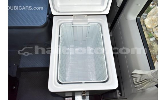 Acheter Import Voiture Toyota Coaster Blanc à Import - Dubai, Artibonite Acheter Import Voiture Toyota Coaster Blanc à Import - Dubai, Artibonite