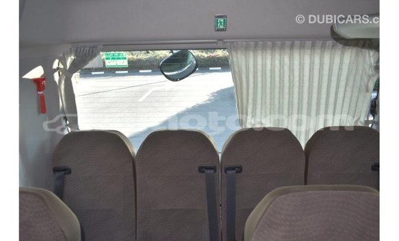 Acheter Import Voiture Toyota Coaster Blanc à Import - Dubai, Artibonite Acheter Import Voiture Toyota Coaster Blanc à Import - Dubai, Artibonite