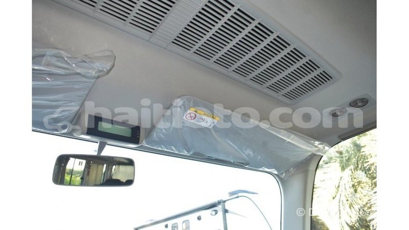 Big with watermark toyota coaster artibonite import dubai 1656