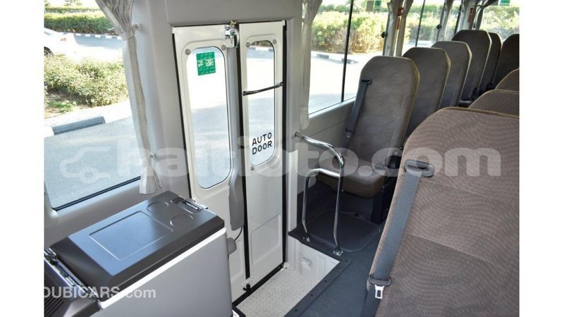 Big with watermark toyota coaster artibonite import dubai 1656