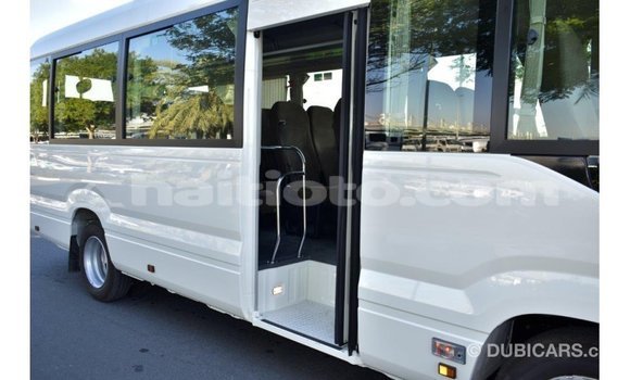 Acheter Import Voiture Toyota Coaster Blanc à Import - Dubai, Artibonite Acheter Import Voiture Toyota Coaster Blanc à Import - Dubai, Artibonite