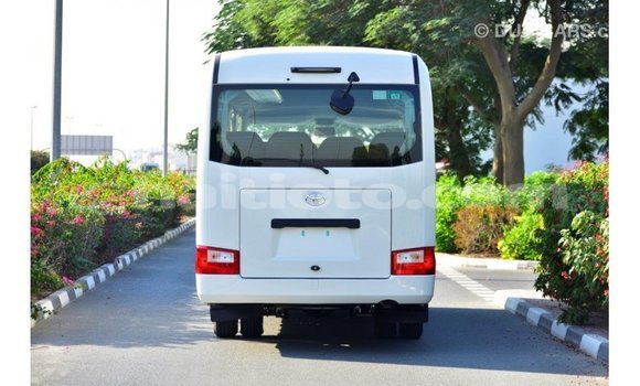 Acheter Import Voiture Toyota Coaster Blanc à Import - Dubai, Artibonite Acheter Import Voiture Toyota Coaster Blanc à Import - Dubai, Artibonite