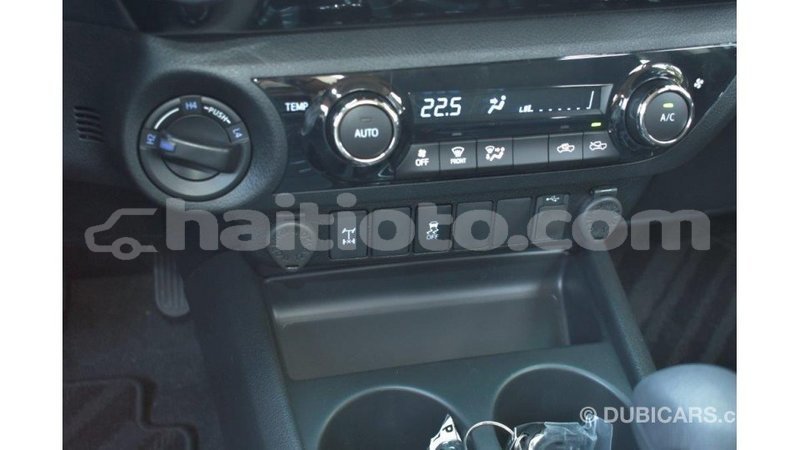 Big with watermark toyota hilux artibonite import dubai 1657