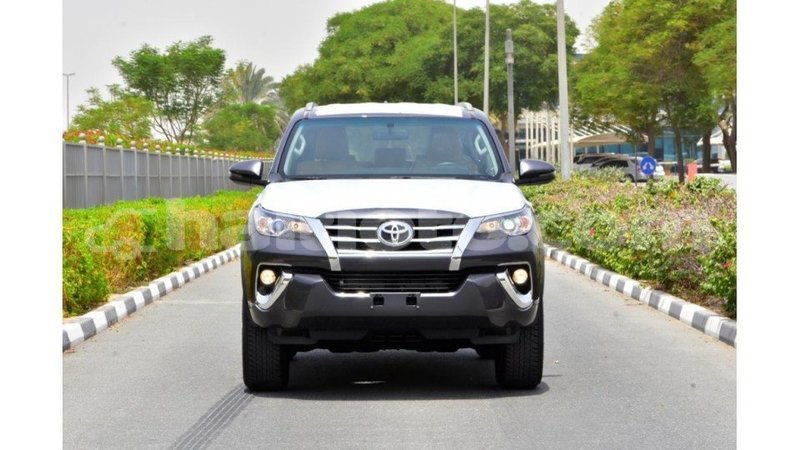Big with watermark toyota fortuner artibonite import dubai 1658