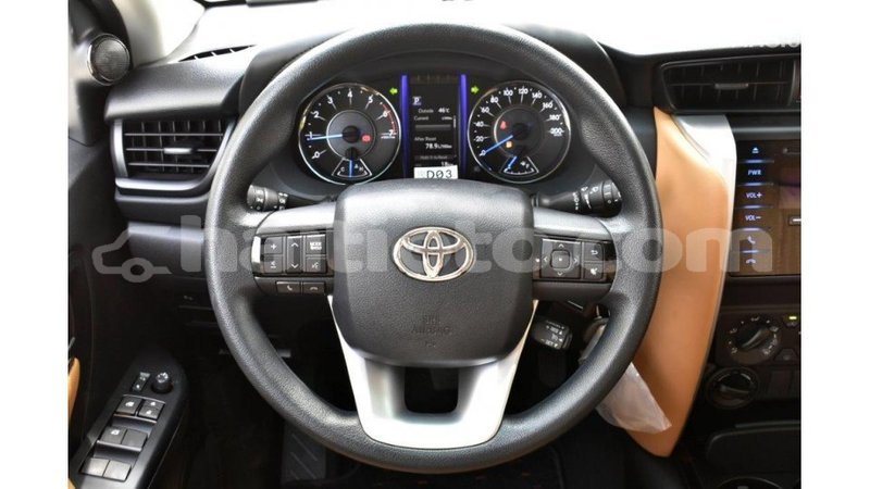 Big with watermark toyota fortuner artibonite import dubai 1658
