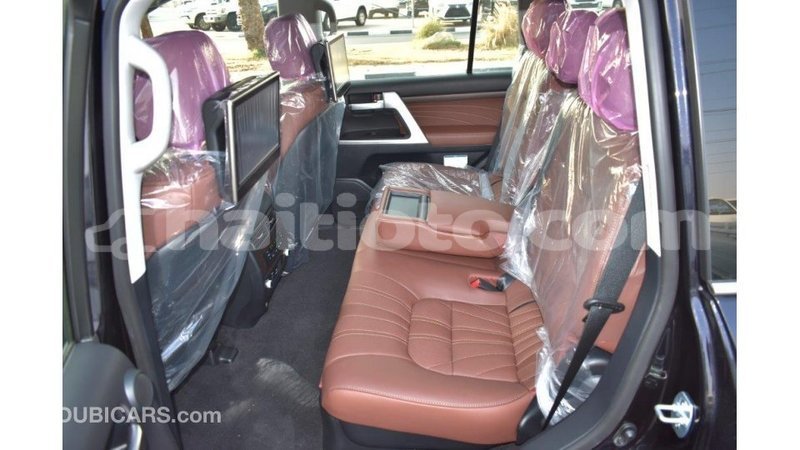 Big with watermark toyota land cruiser artibonite import dubai 1659
