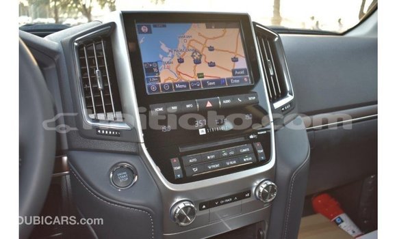 Acheter Import Voiture Toyota Land Cruiser Noir à Import - Dubai, Artibonite Acheter Import Voiture Toyota Land Cruiser Noir à Import - Dubai, Artibonite