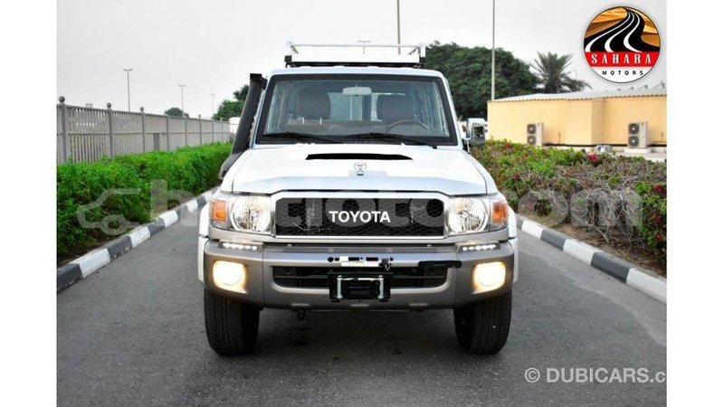 Big with watermark toyota land cruiser artibonite import dubai 1661