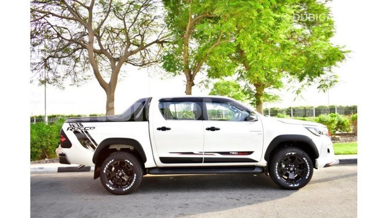 Big with watermark toyota hilux artibonite import dubai 1662