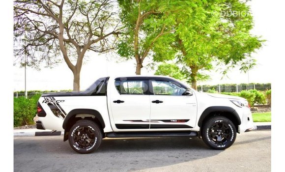 Acheter Import Voiture Toyota Hilux Blanc à Import - Dubai, Artibonite Acheter Import Voiture Toyota Hilux Blanc à Import - Dubai, Artibonite