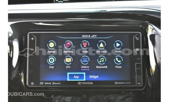 Acheter Import Voiture Toyota Hilux Blanc à Import - Dubai, Artibonite Acheter Import Voiture Toyota Hilux Blanc à Import - Dubai, Artibonite