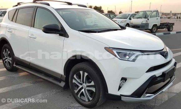 Acheter Import Voiture Toyota RAV4 Blanc à Import - Dubai, Artibonite Acheter Import Voiture Toyota RAV4 Blanc à Import - Dubai, Artibonite