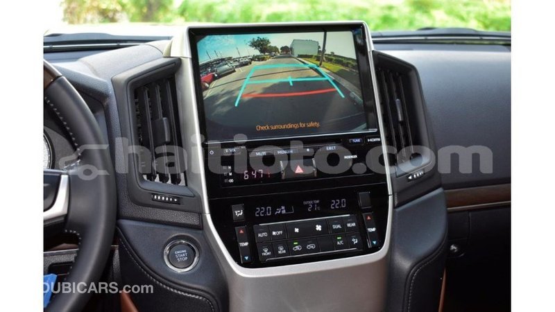 Big with watermark toyota land cruiser artibonite import dubai 1664