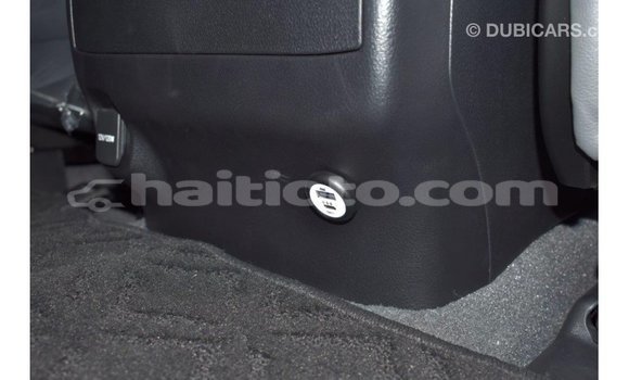 Acheter Import Voiture Toyota Land Cruiser Noir à Import - Dubai, Artibonite Acheter Import Voiture Toyota Land Cruiser Noir à Import - Dubai, Artibonite