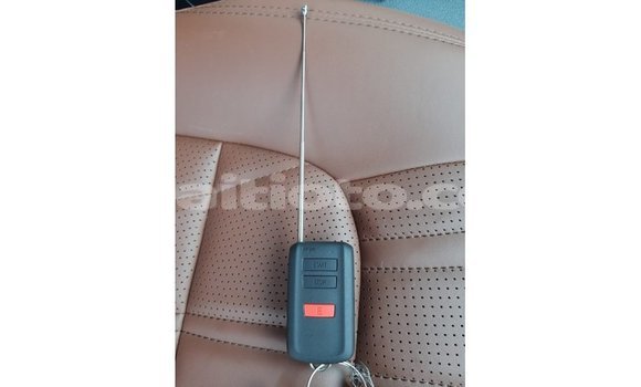 Acheter Import Voiture Toyota Land Cruiser Noir à Import - Dubai, Artibonite Acheter Import Voiture Toyota Land Cruiser Noir à Import - Dubai, Artibonite