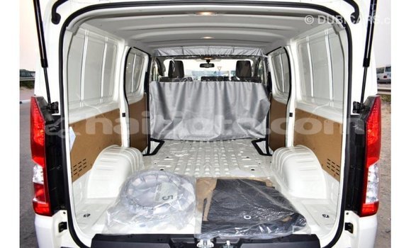 Acheter Import Voiture Toyota Hiace Blanc à Import - Dubai, Artibonite Acheter Import Voiture Toyota Hiace Blanc à Import - Dubai, Artibonite