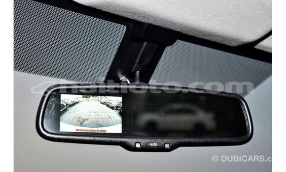 Acheter Import Voiture Toyota Hiace Blanc à Import - Dubai, Artibonite Acheter Import Voiture Toyota Hiace Blanc à Import - Dubai, Artibonite