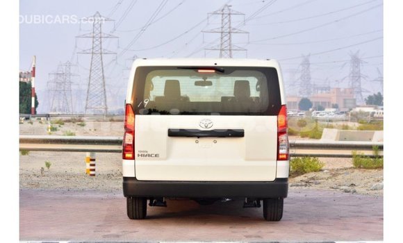 Acheter Import Voiture Toyota Hiace Blanc à Import - Dubai, Artibonite Acheter Import Voiture Toyota Hiace Blanc à Import - Dubai, Artibonite
