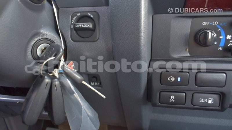 Big with watermark toyota land cruiser artibonite import dubai 1667
