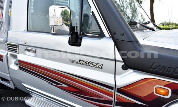 Acheter Import Voiture Toyota Land Cruiser Autre à Import - Dubai, Artibonite Acheter Import Voiture Toyota Land Cruiser Autre à Import - Dubai, Artibonite