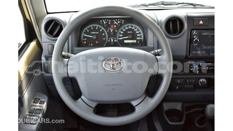 Big with watermark toyota land cruiser artibonite import dubai 1668