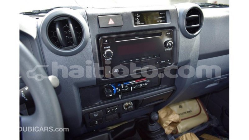 Big with watermark toyota land cruiser artibonite import dubai 1668
