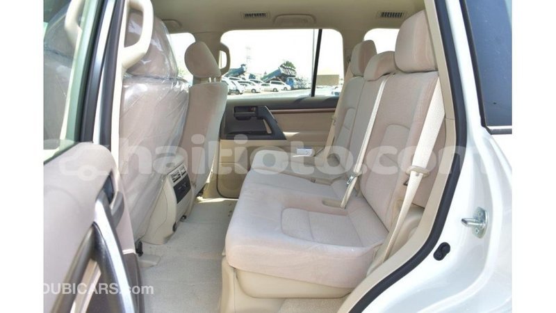 Big with watermark toyota land cruiser artibonite import dubai 1669