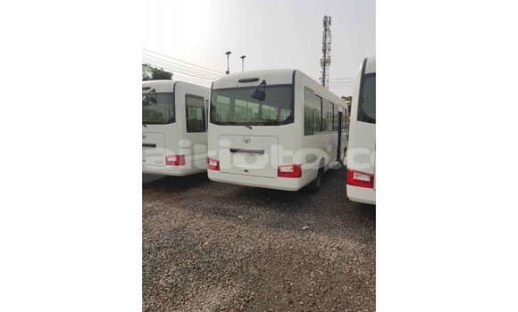 Buy Import Toyota Coaster White Car in Import - Dubai in Artibonite Buy Import Toyota Coaster White Car in Import - Dubai in Artibonite