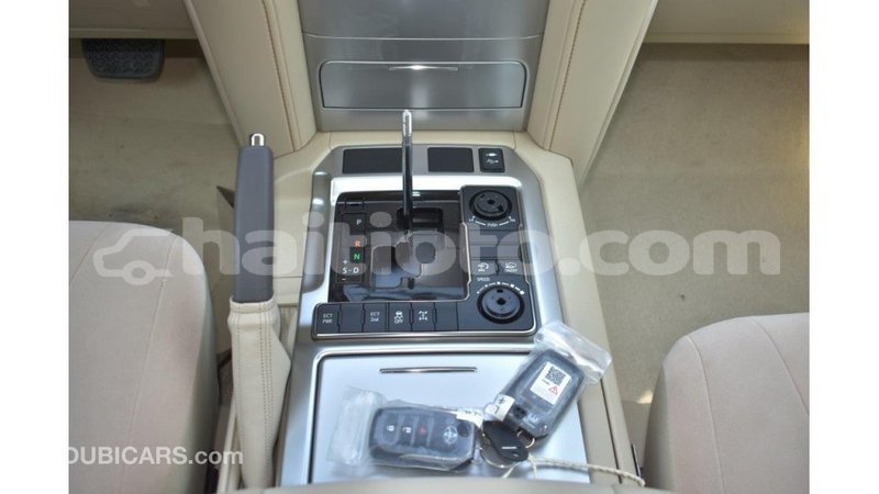 Big with watermark toyota land cruiser artibonite import dubai 1669