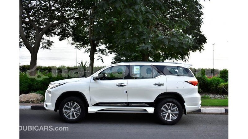 Big with watermark toyota fortuner artibonite import dubai 1670