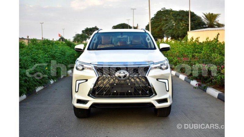 Big with watermark toyota fortuner artibonite import dubai 1670