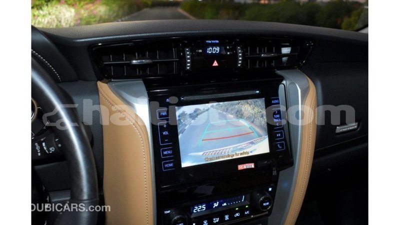 Big with watermark toyota fortuner artibonite import dubai 1670