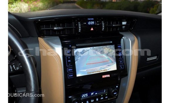 Acheter Import Voiture Toyota Fortuner Blanc à Import - Dubai, Artibonite Acheter Import Voiture Toyota Fortuner Blanc à Import - Dubai, Artibonite